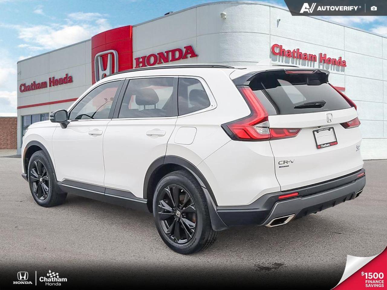 2023 Honda CR-V Hybrid AWD Touring Hybrid - One Owner! No Accidents!  7yr Photo3