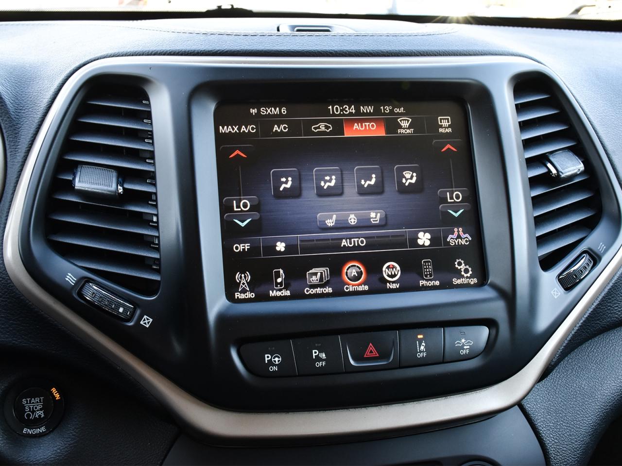 2015 Jeep Cherokee Limited 4x4 ~Nav ~Cam ~Heated Leather ~Bluetooth Photo