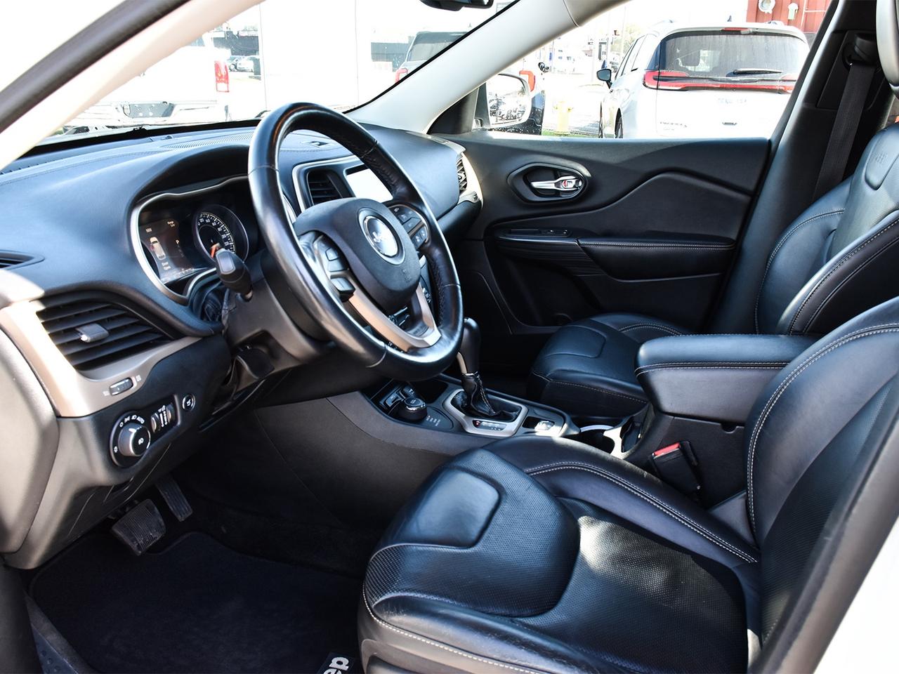 2015 Jeep Cherokee Limited 4x4 ~Nav ~Cam ~Heated Leather ~Bluetooth Photo