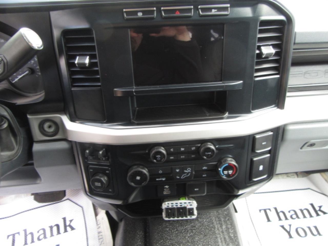 2023 Ford Super Duty F-550 DIESEL 4X4 CREW CAB 12FT STEEL DUMP BOX Photo