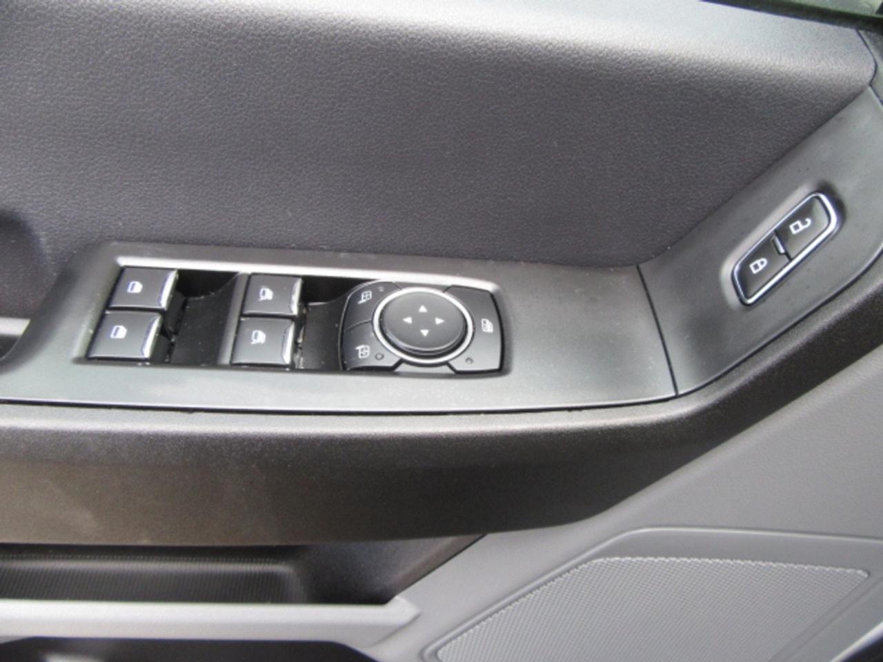 2023 Ford Super Duty F-550 DIESEL 4X4 CREW CAB 12FT STEEL DUMP BOX Photo