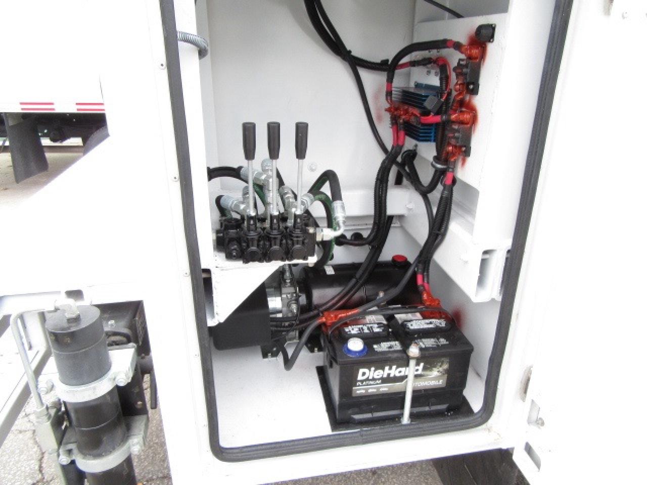 2020 Ford F-550 DIESEL 4X4 CREW NEW SERVICE/BODY & CRANE Photo