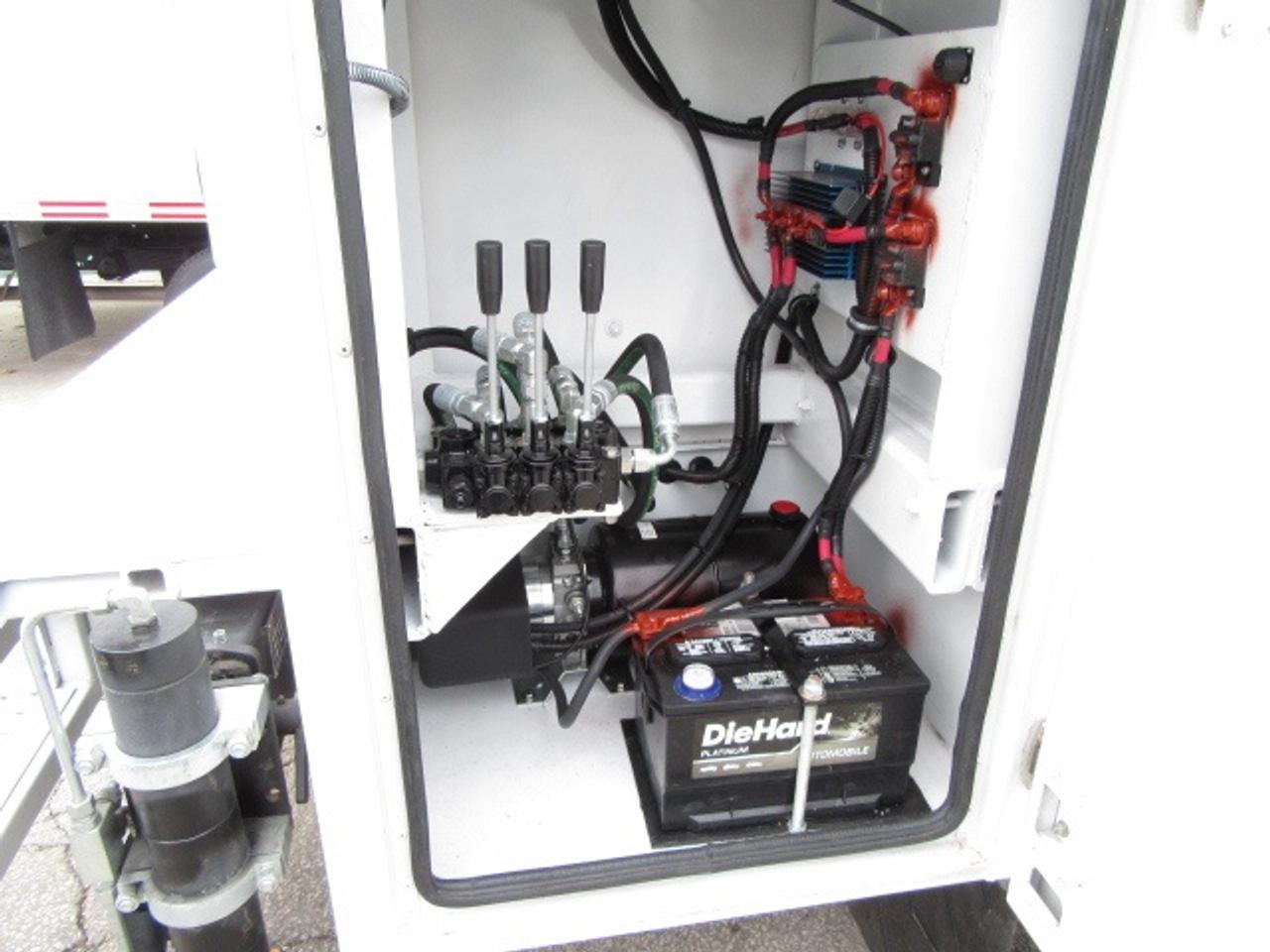 2020 Ford F-550 DIESEL 4X4 CREW NEW SERVICE/BODY & CRANE Photo