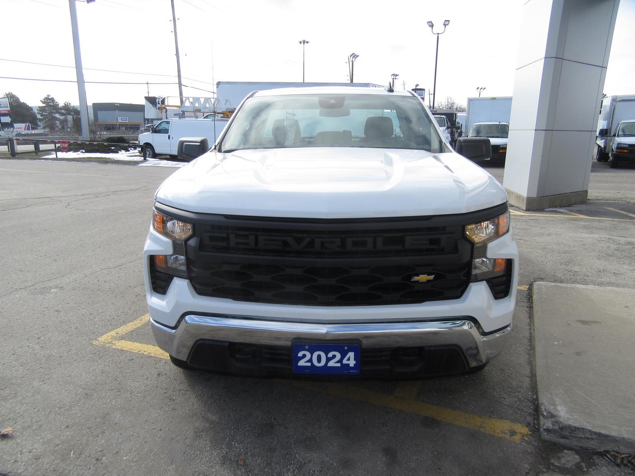 2024 Chevrolet 1500 SILVERADO REGULAR CAB 8FT PICK UP LONG BOX Photo4