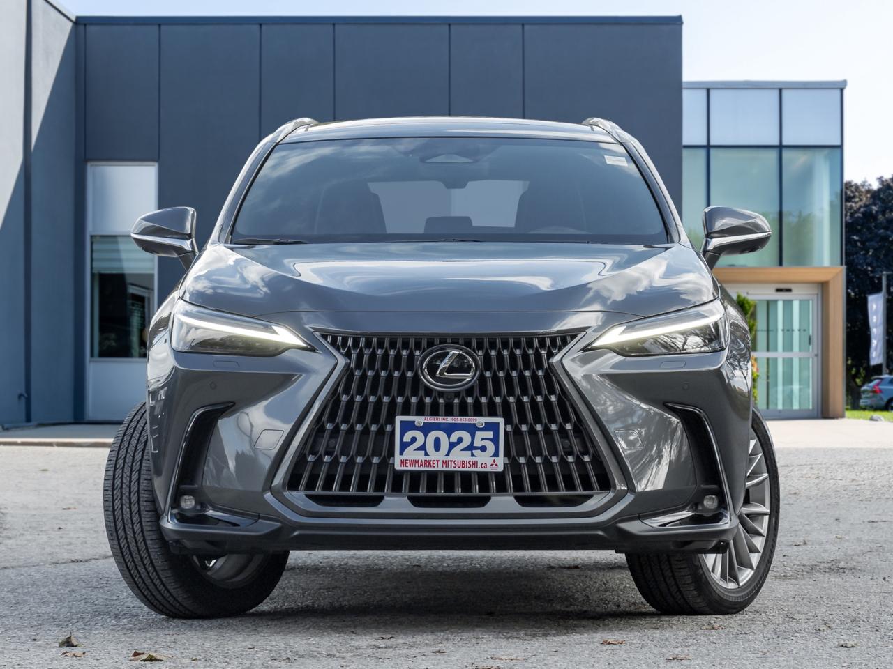 2025 Lexus NX NX 350h AWD/ LOW KM/ SAFETY CERTIFIED/ RED INT Photo