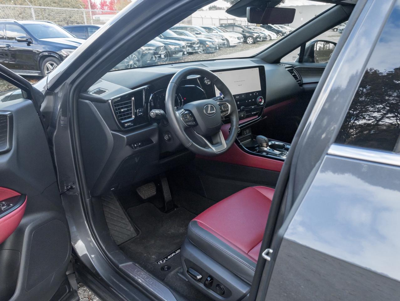 2025 Lexus NX NX 350h AWD/ LOW KM/ SAFETY CERTIFIED/ RED INT Photo