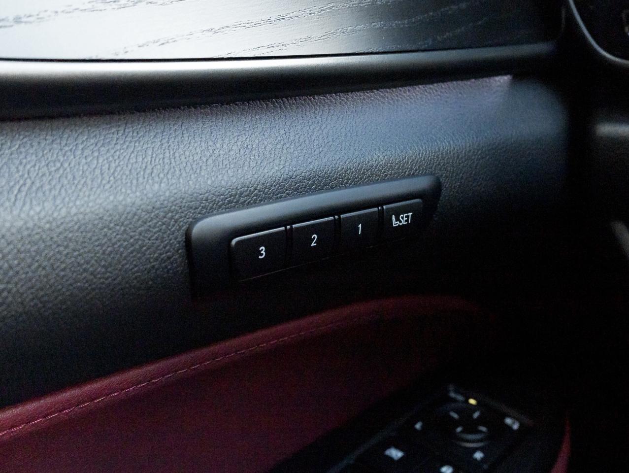 2025 Lexus NX NX 350h AWD/ LOW KM/ SAFETY CERTIFIED/ RED INT Photo