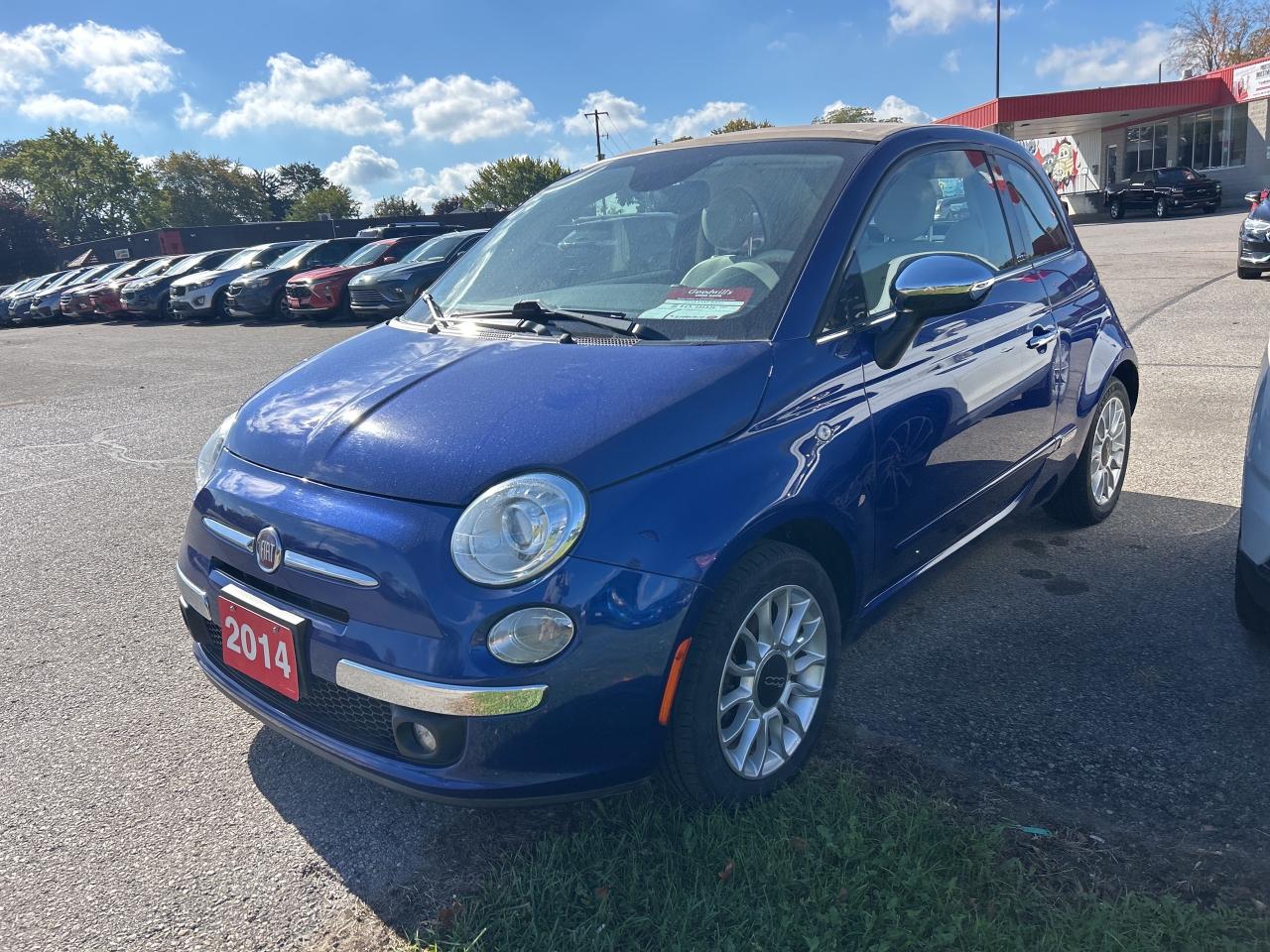 2014 Fiat 500c LOUNGE, CLEAN CARFAX, LOW KM'S, HEATED LEATHER! Photo2
