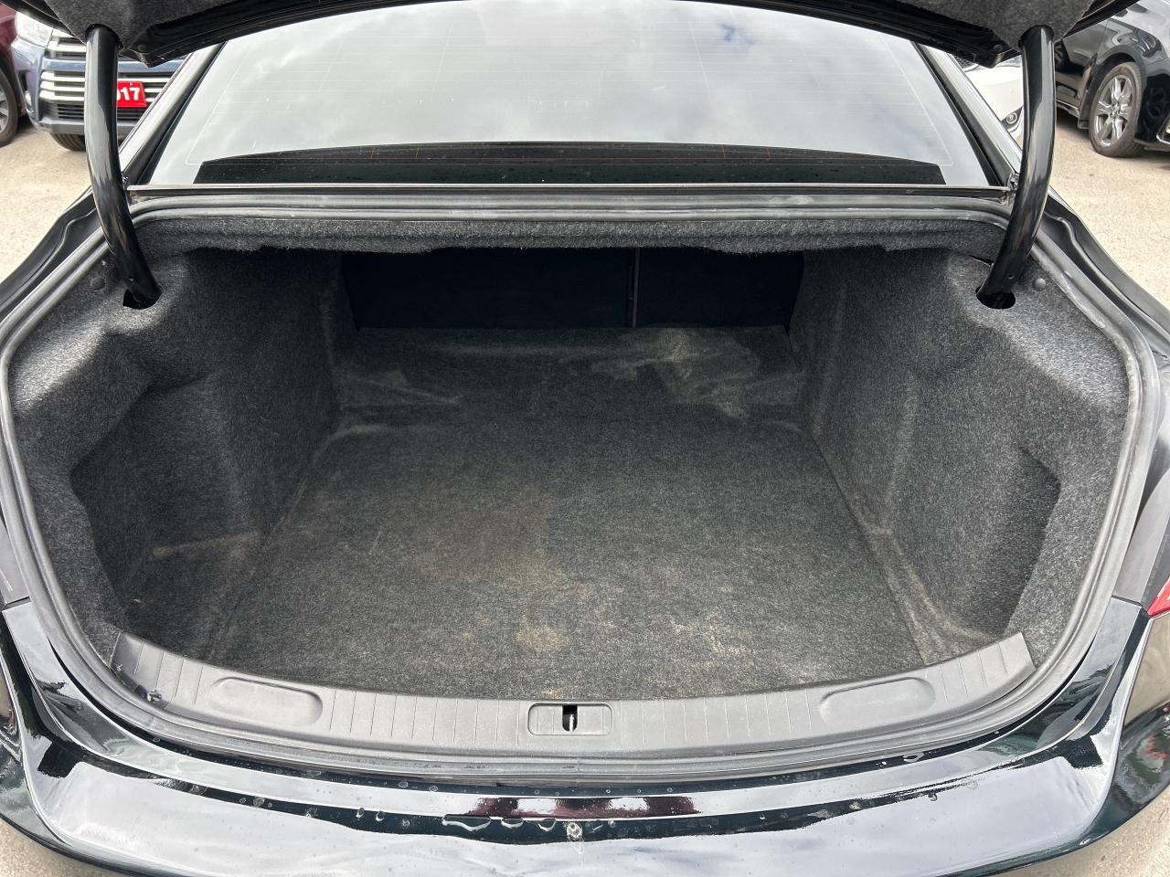 2018 Chevrolet Impala PREMIER, HEATED LEATHER, REMOTE START! Photo