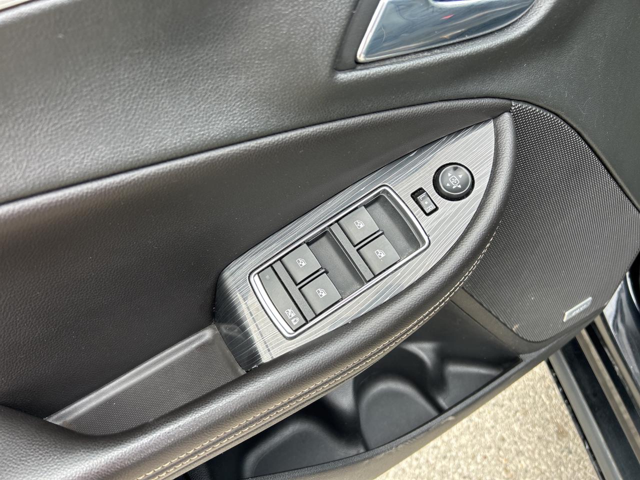 2018 Chevrolet Impala PREMIER, HEATED LEATHER, REMOTE START! Photo