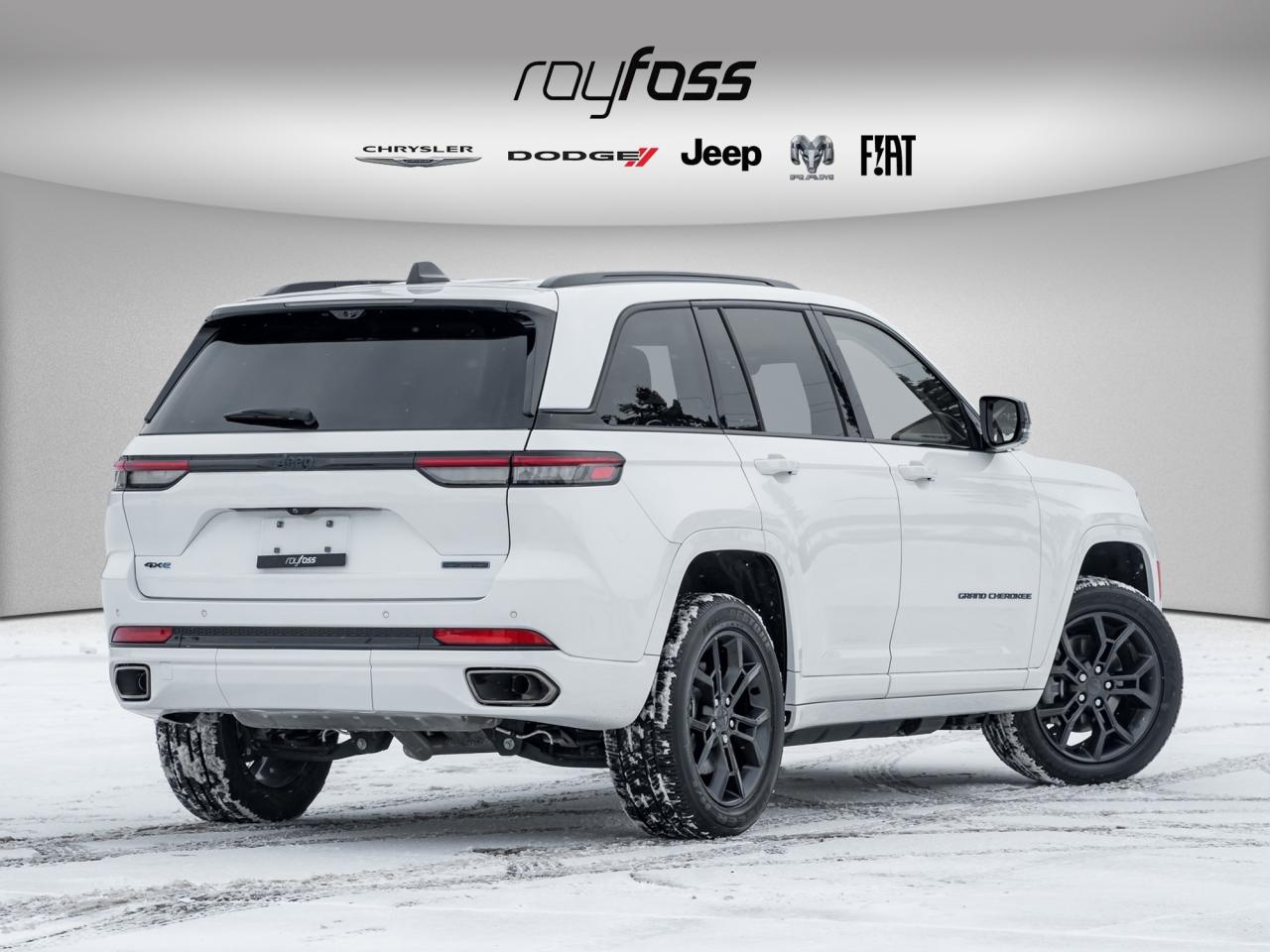 2023 Jeep Grand Cherokee 4xe - 30th Anniversary Photo