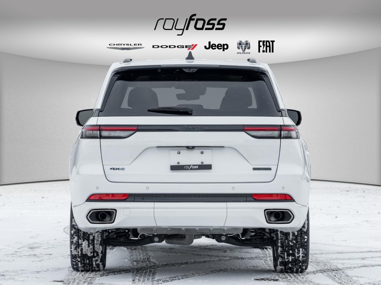 2023 Jeep Grand Cherokee 4xe - 30th Anniversary Photo