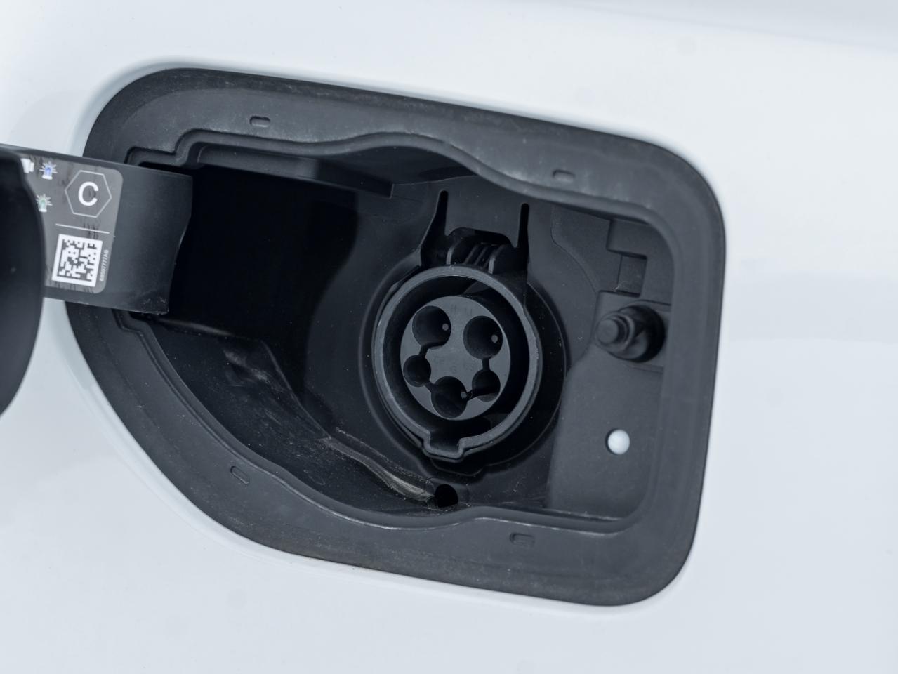 2023 Jeep Grand Cherokee 4xe - 30th Anniversary Photo