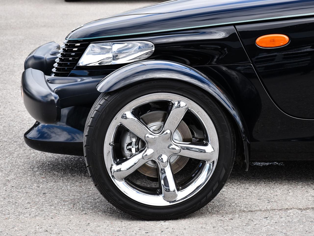 2000 Plymouth Prowler ~Leather ~Chrome Wheels ~ONLY 34,000 KM! ~RARE! Photo