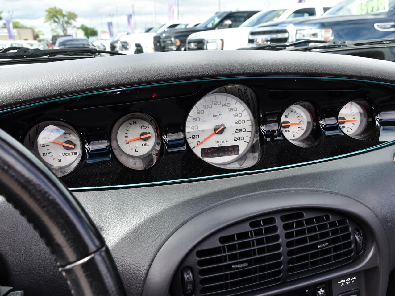 2000 Plymouth Prowler ~Leather ~Chrome Wheels ~ONLY 34,000 KM! ~RARE! Photo