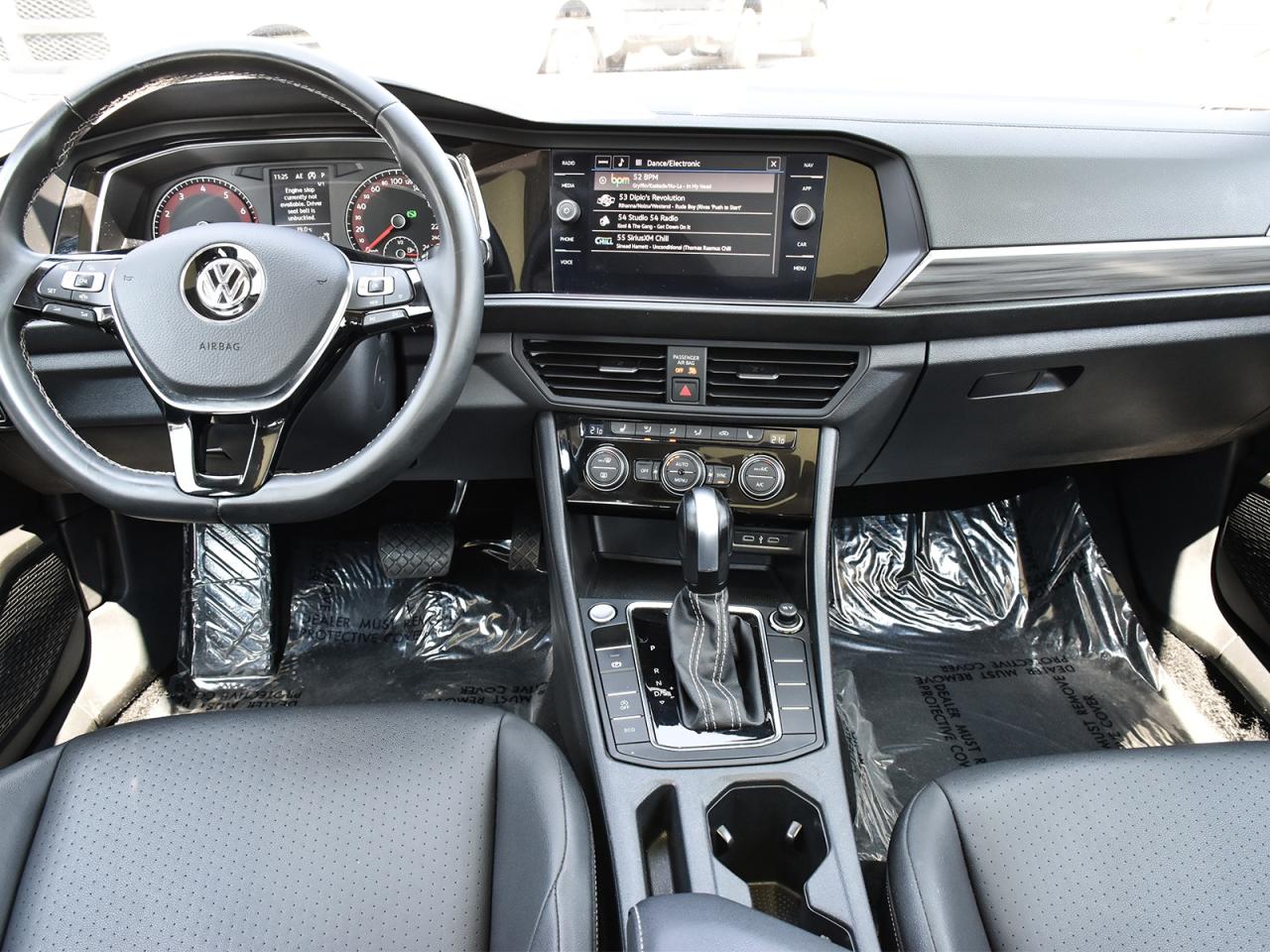 2021 Volkswagen Jetta Highline ~NAV ~Heated Seats/Wheel ~Pano Moonroof Photo