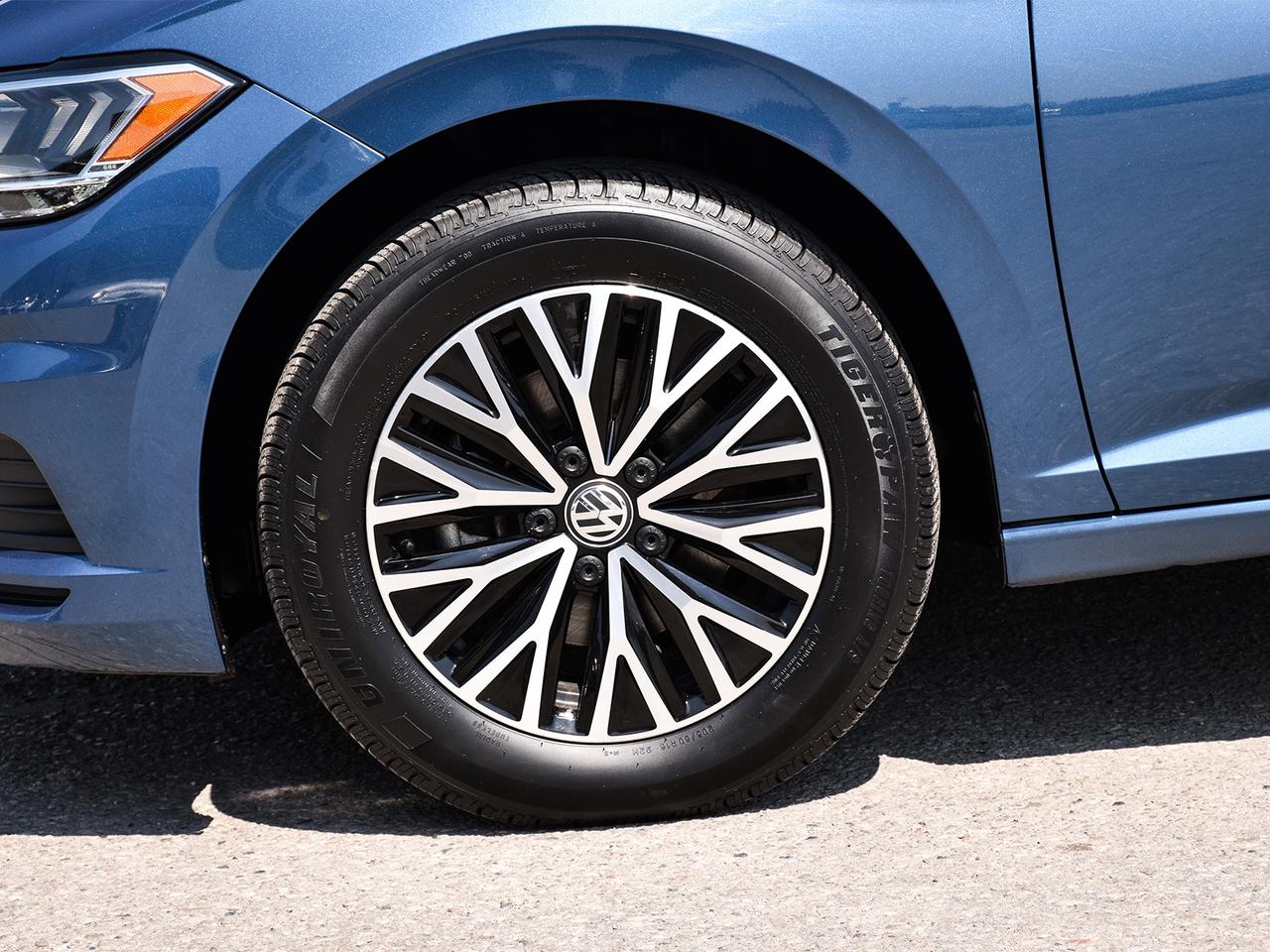 2021 Volkswagen Jetta Highline ~NAV ~Heated Seats/Wheel ~Pano Moonroof Photo