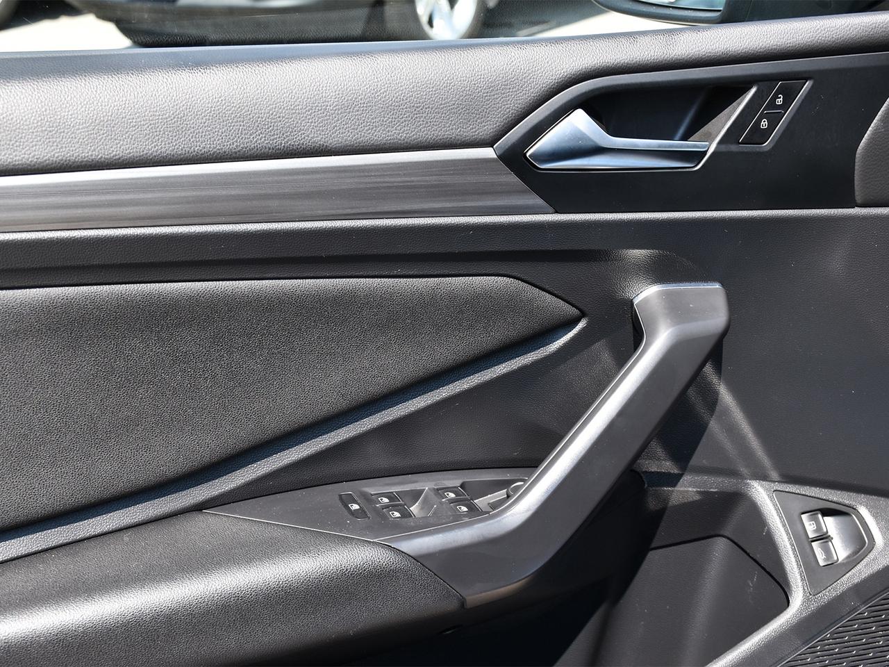 2021 Volkswagen Jetta Highline ~NAV ~Heated Seats/Wheel ~Pano Moonroof Photo