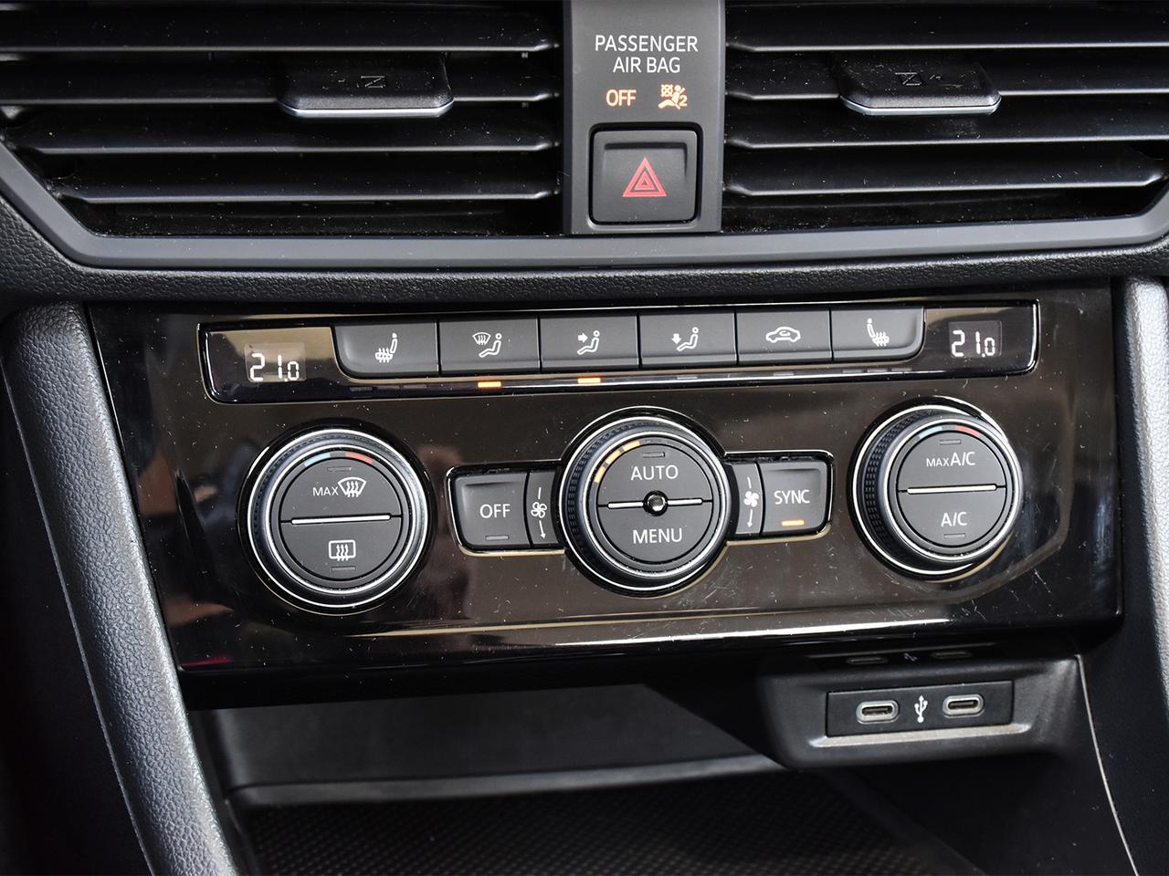 2021 Volkswagen Jetta Highline ~NAV ~Heated Seats/Wheel ~Pano Moonroof Photo