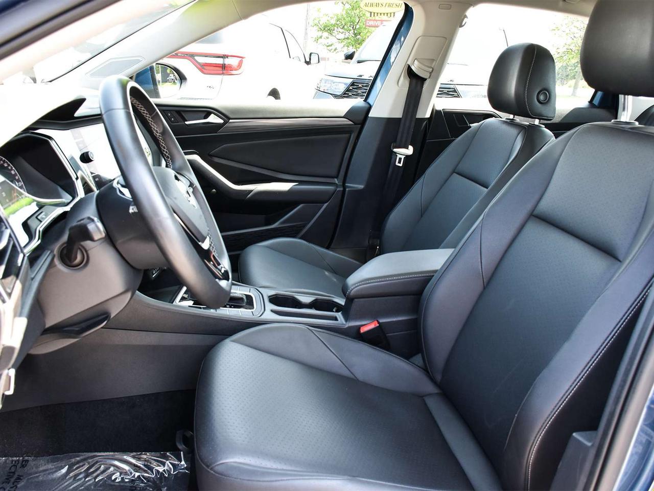 2021 Volkswagen Jetta Highline ~NAV ~Heated Seats/Wheel ~Pano Moonroof Photo