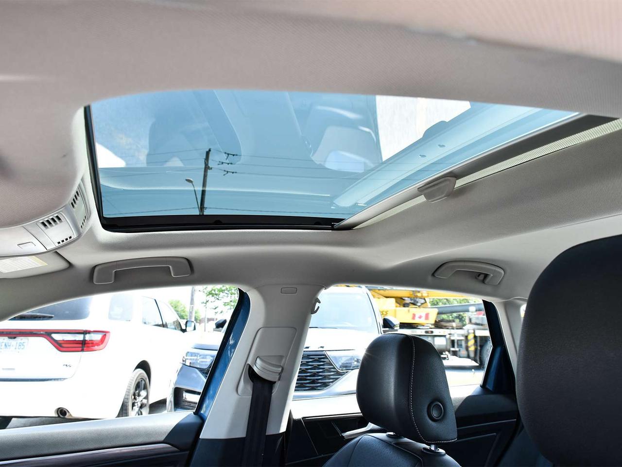 2021 Volkswagen Jetta Highline ~NAV ~Heated Seats/Wheel ~Pano Moonroof Photo