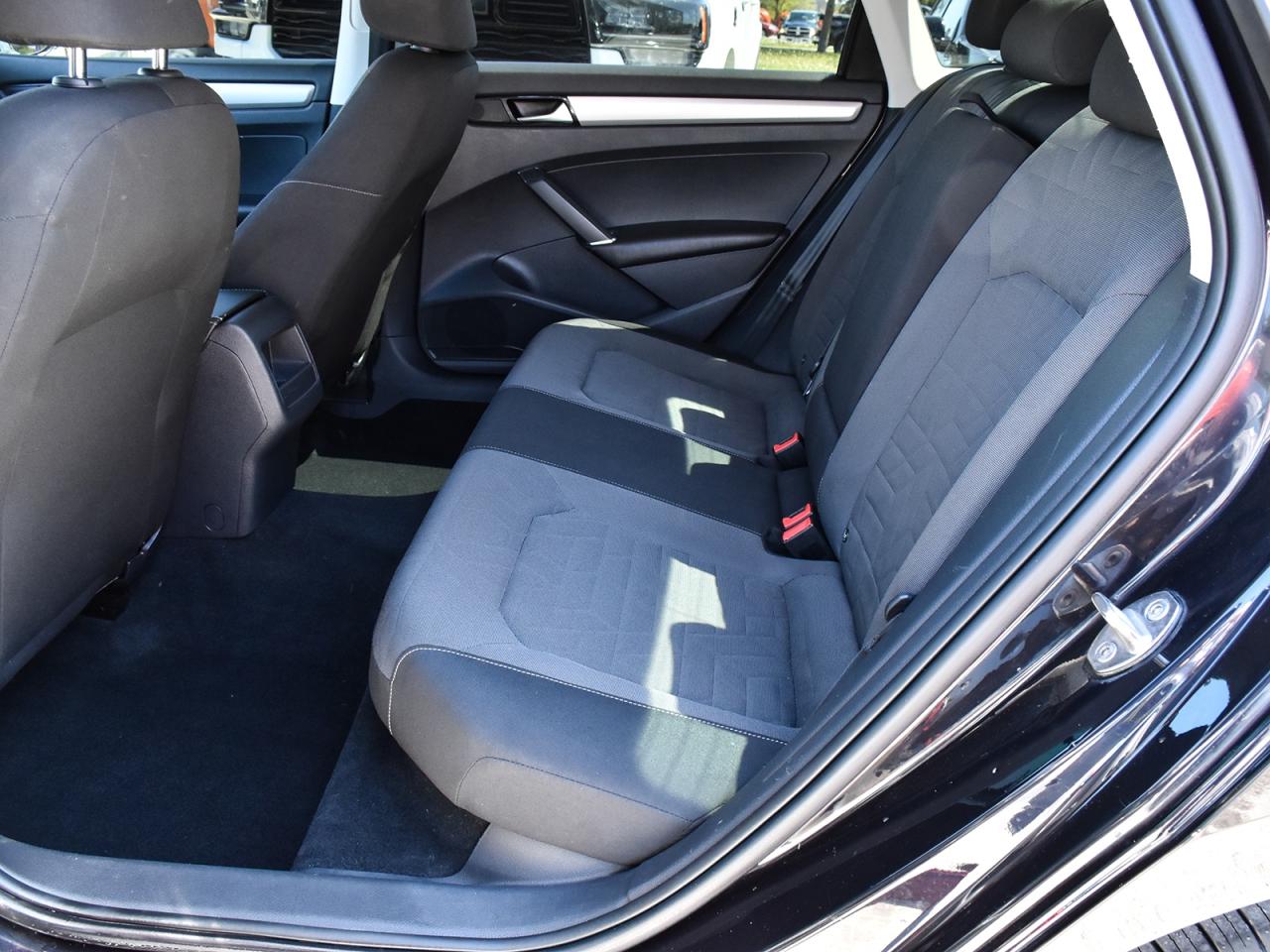 2020 Volkswagen Passat Comfortline ~Heated Seats ~Bluetooth ~Camera ~A/C Photo