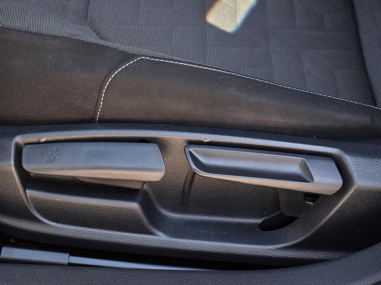 2020 Volkswagen Passat Comfortline ~Heated Seats ~Bluetooth ~Camera ~A/C Photo