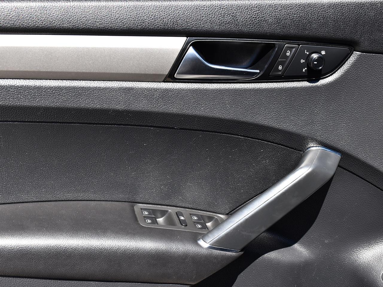 2020 Volkswagen Passat Comfortline ~Heated Seats ~Bluetooth ~Camera ~A/C Photo