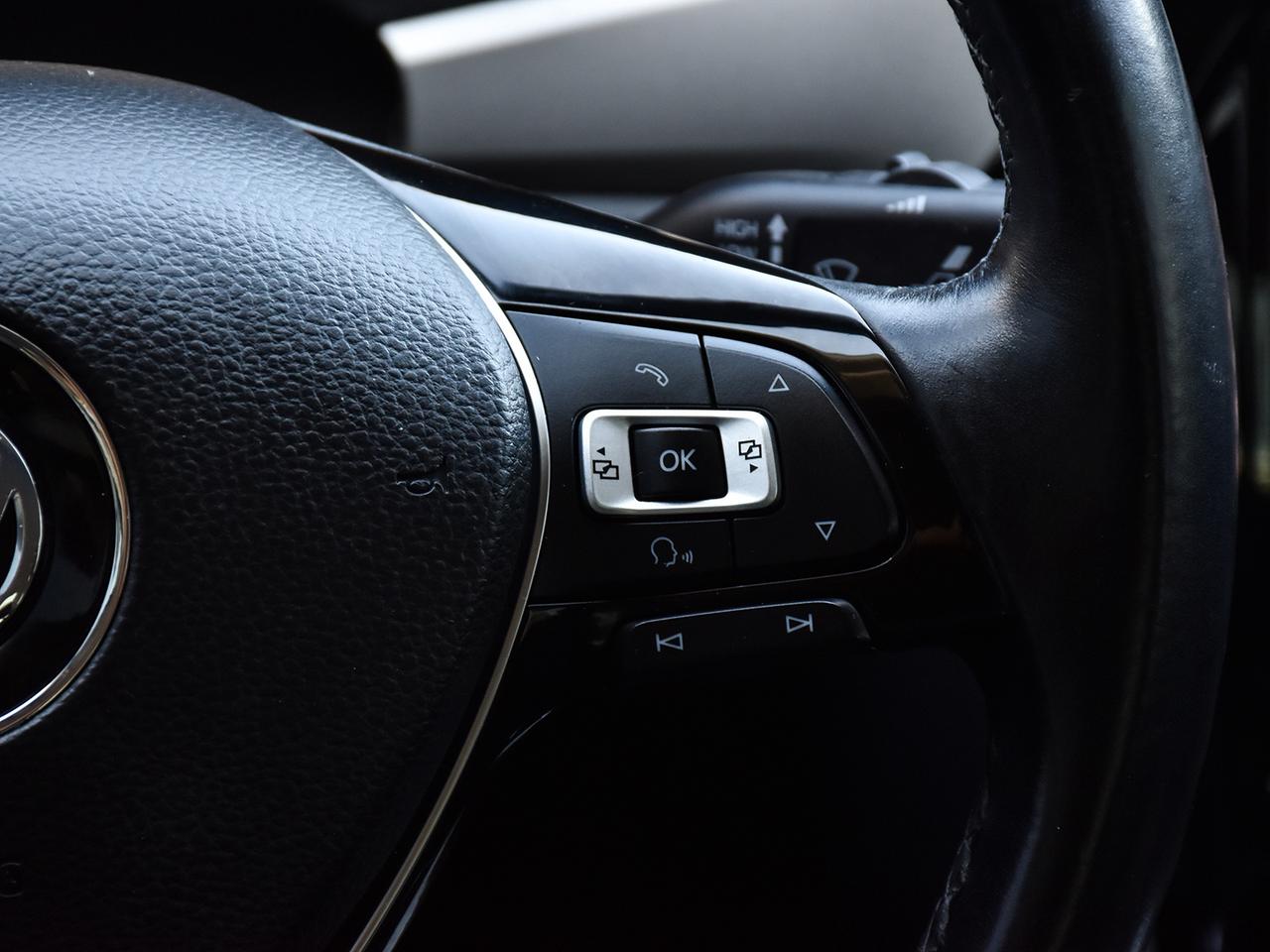 2020 Volkswagen Passat Comfortline ~Heated Seats ~Bluetooth ~Camera ~A/C Photo