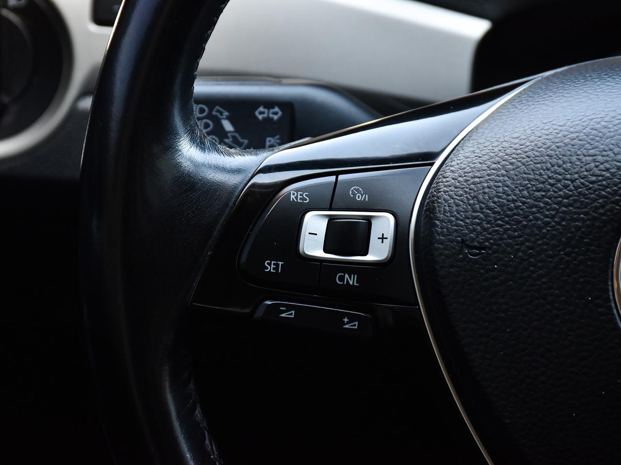 2020 Volkswagen Passat Comfortline ~Heated Seats ~Bluetooth ~Camera ~A/C Photo