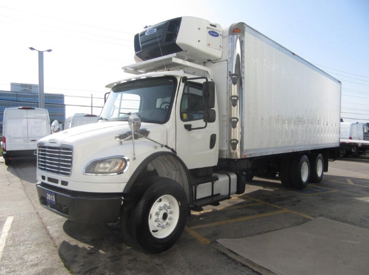 2015 Freightliner M2-106 DIESEL TANDEM AXLE CAB & CHASIS Photo2