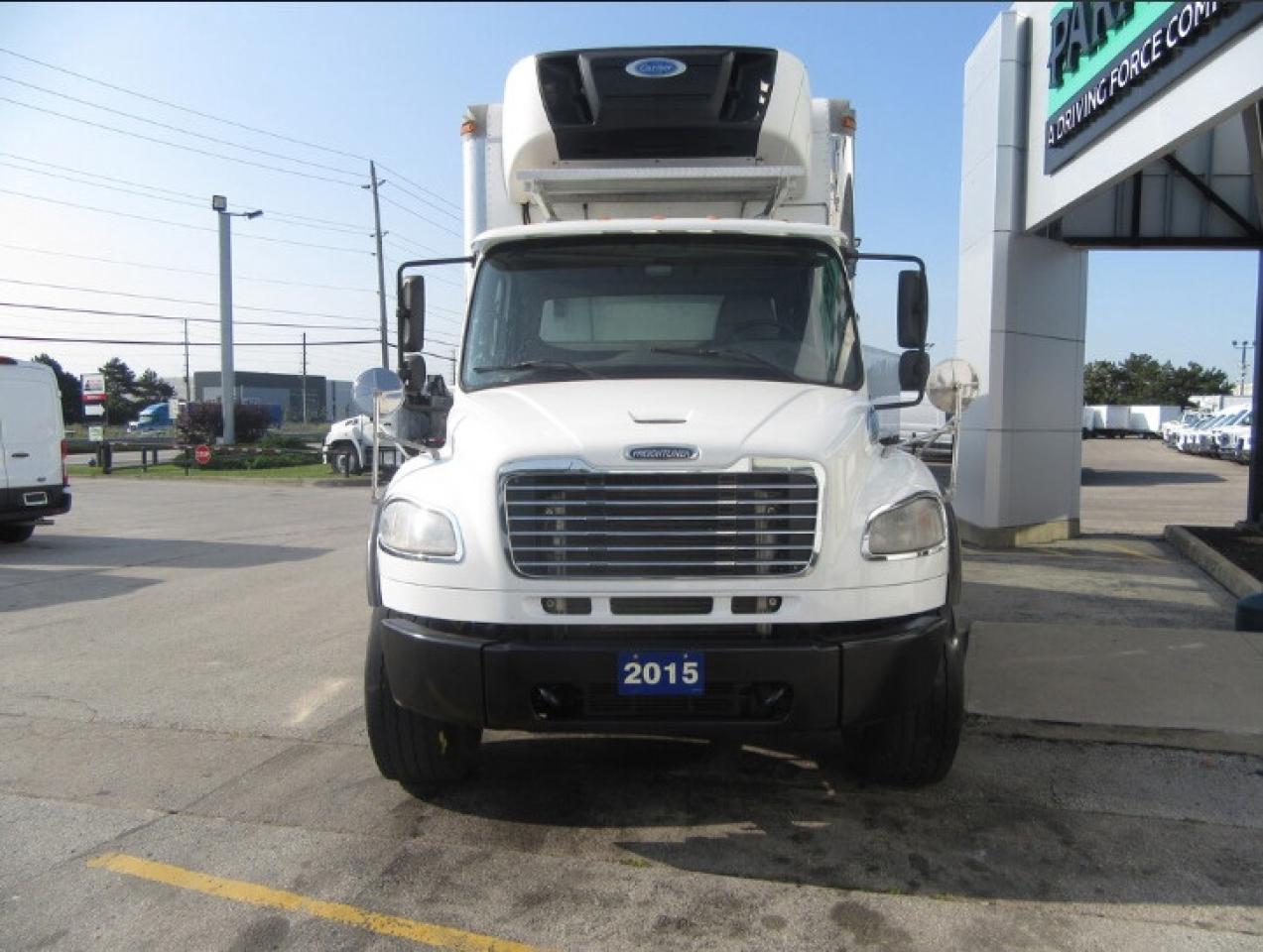 2015 Freightliner M2-106 DIESEL TANDEM AXLE CAB & CHASIS Photo