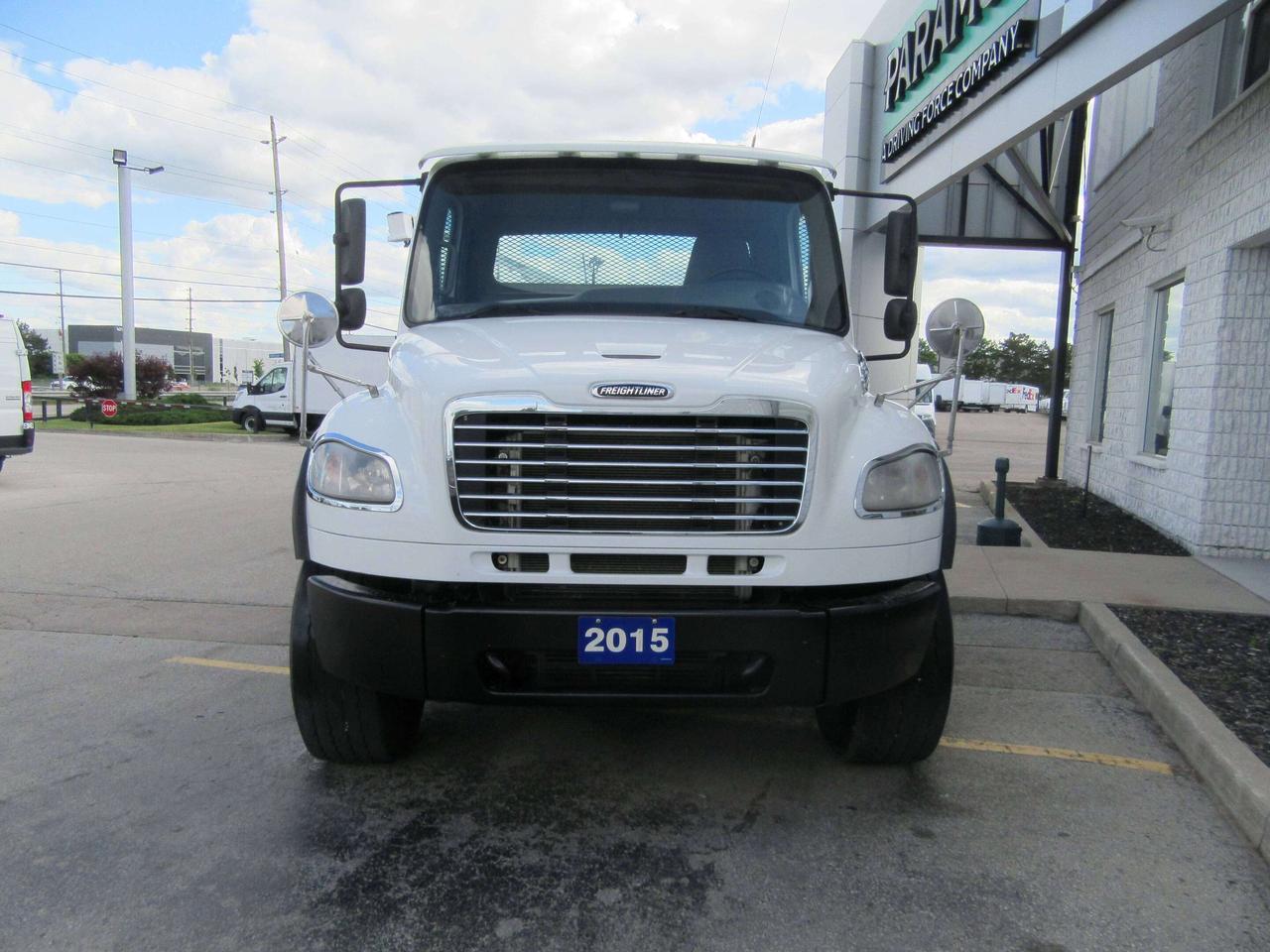 2015 Freightliner M2-106 DIESEL TANDEM AXLE NEW 26FT FLAT DECK / STRAP PKG Photo