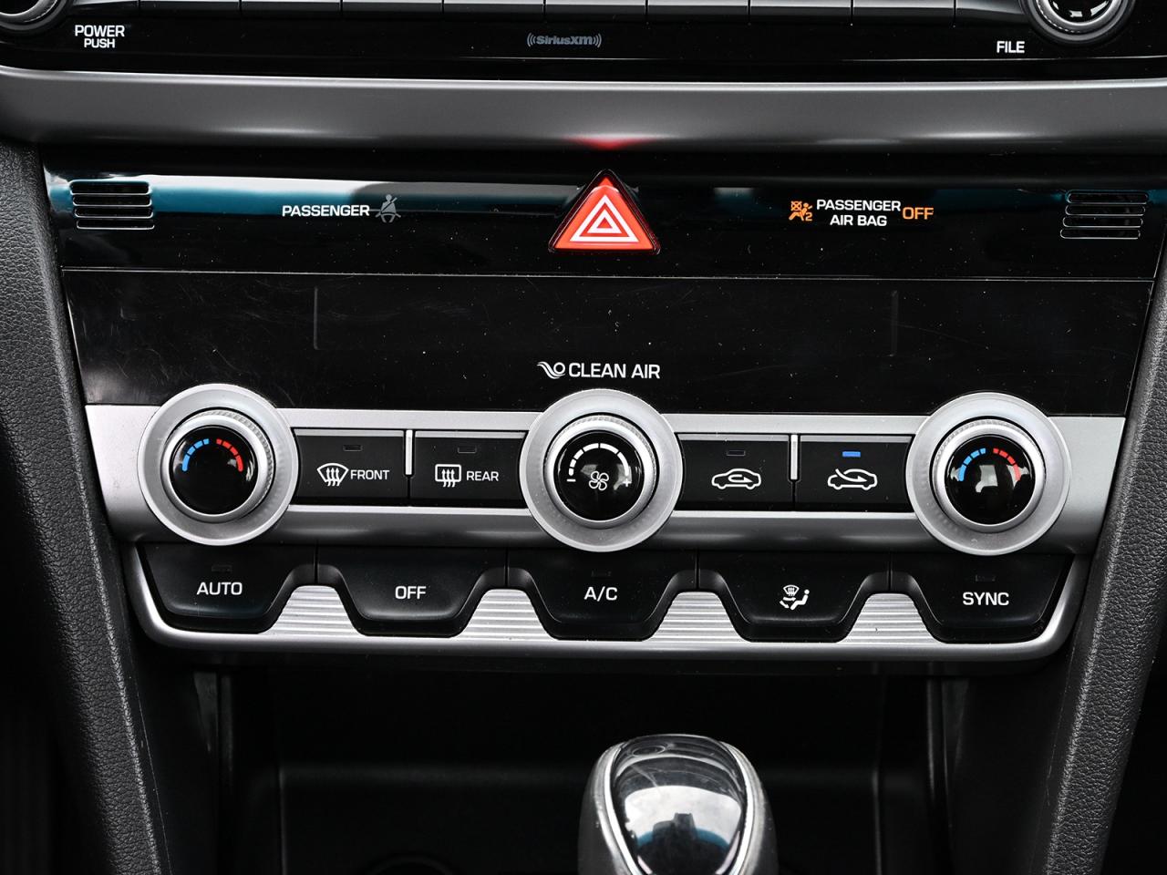 2020 Hyundai Elantra Luxury ~Heated Leather ~Bluetooth ~Sunroof ~Camera Photo