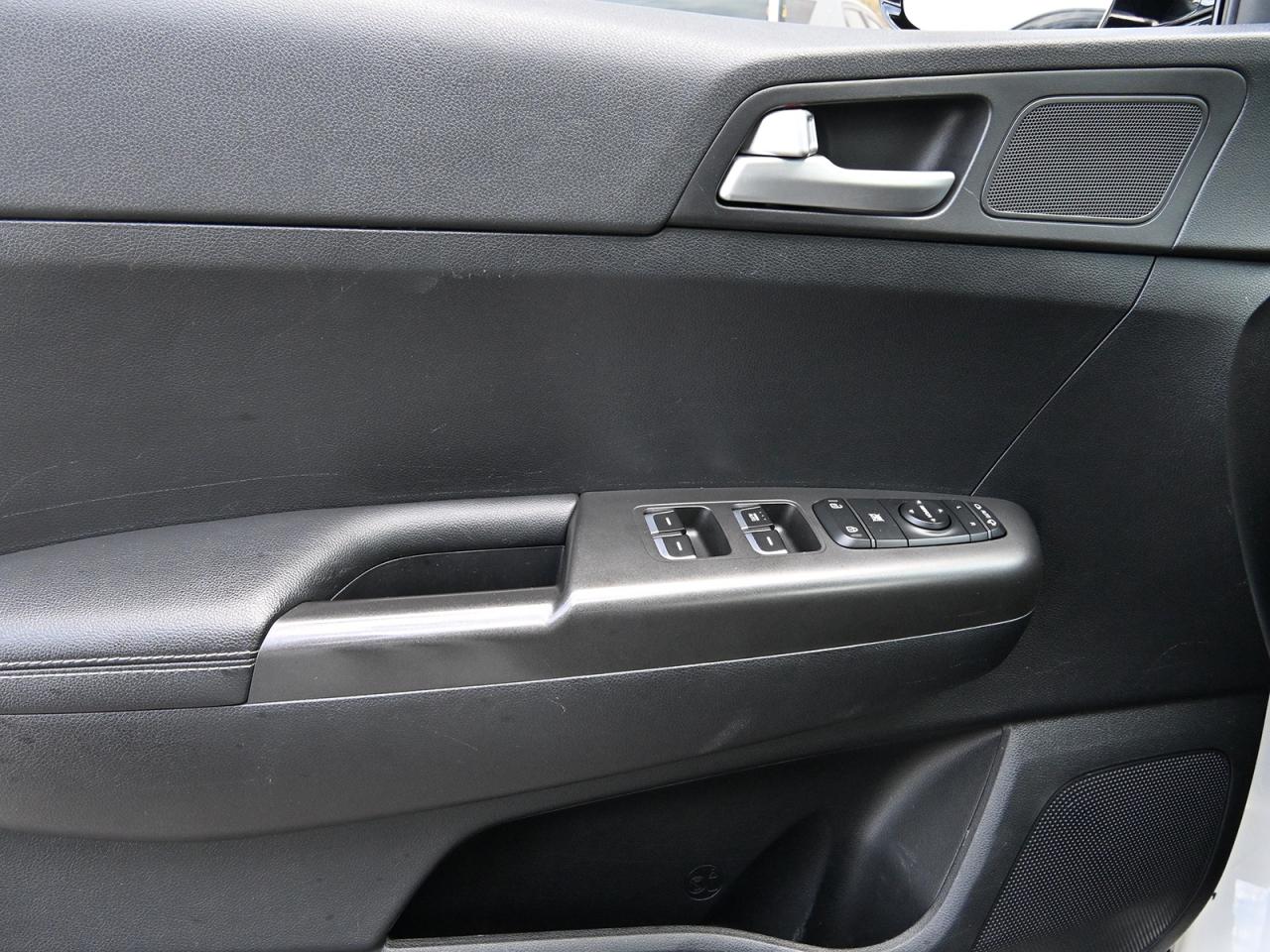 2017 Kia Sportage EX AWD ~Heated Seats ~Bluetooth ~Camera ~Alloys Photo