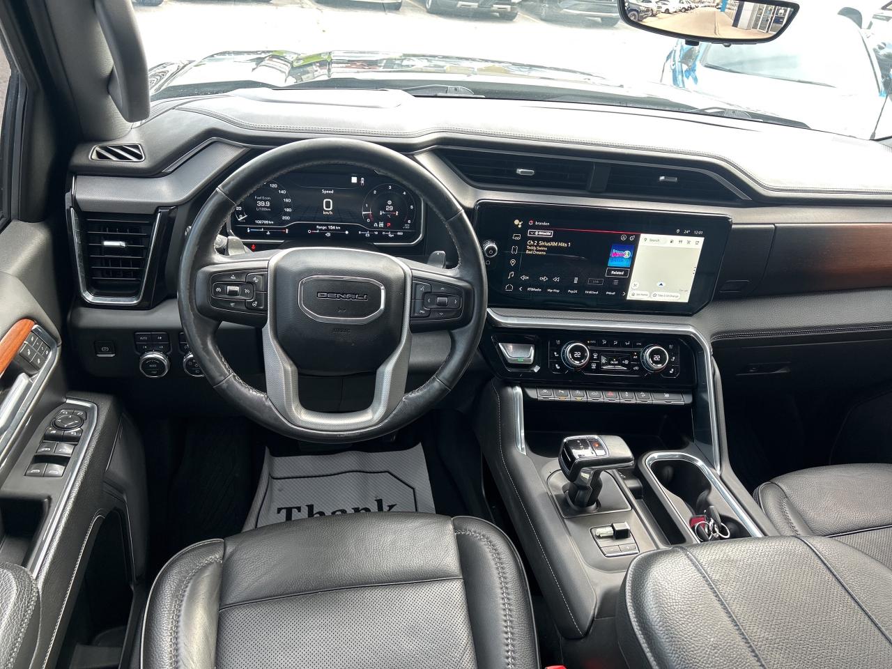 2023 GMC Sierra 1500 4WD Crew Cab 147  Denali Photo