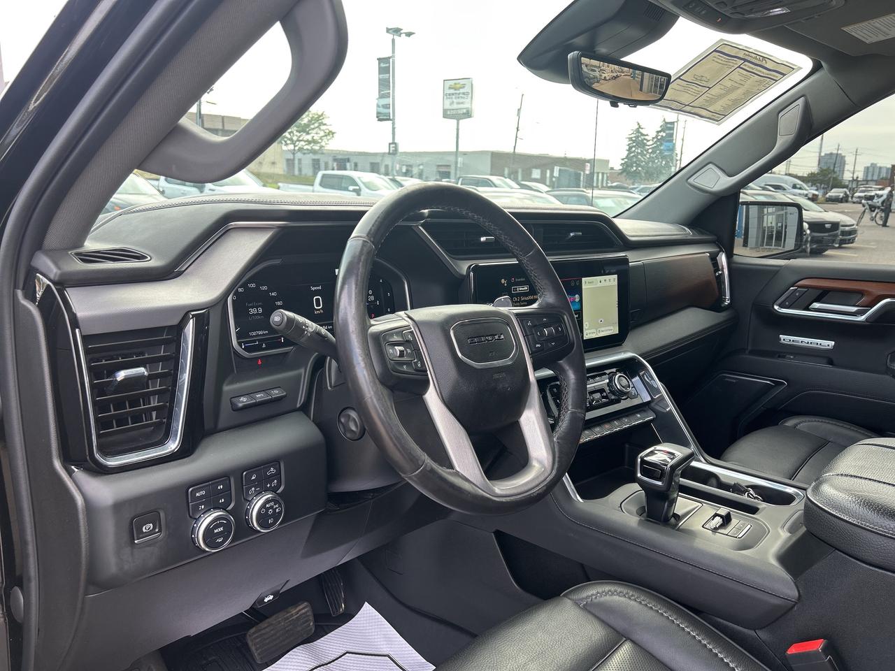 2023 GMC Sierra 1500 4WD Crew Cab 147  Denali Photo