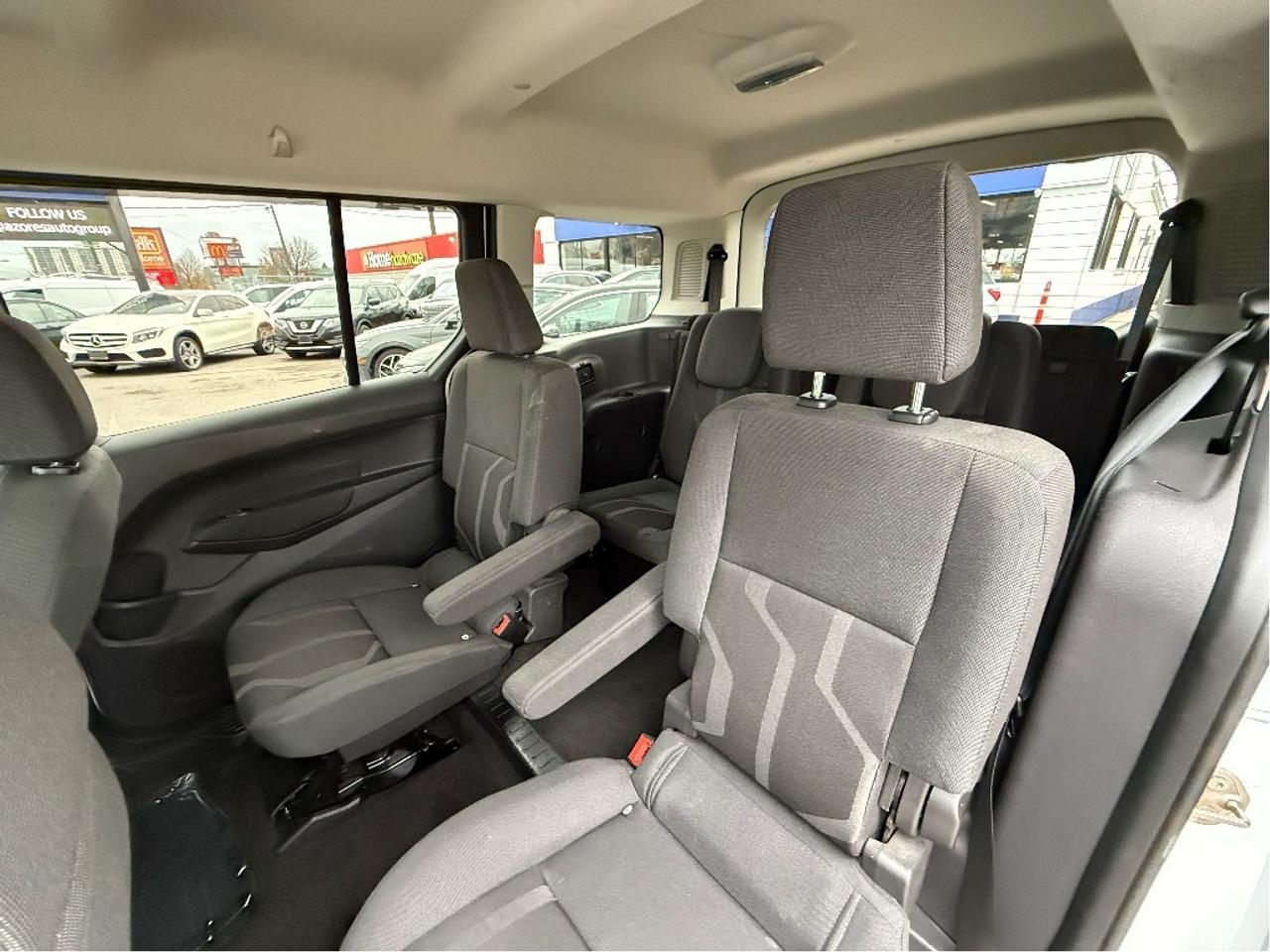 2017 Ford Transit Connect Passenger Wagon 6 Passenger Certified LongWheelBase B.Cam Only61KM Photo