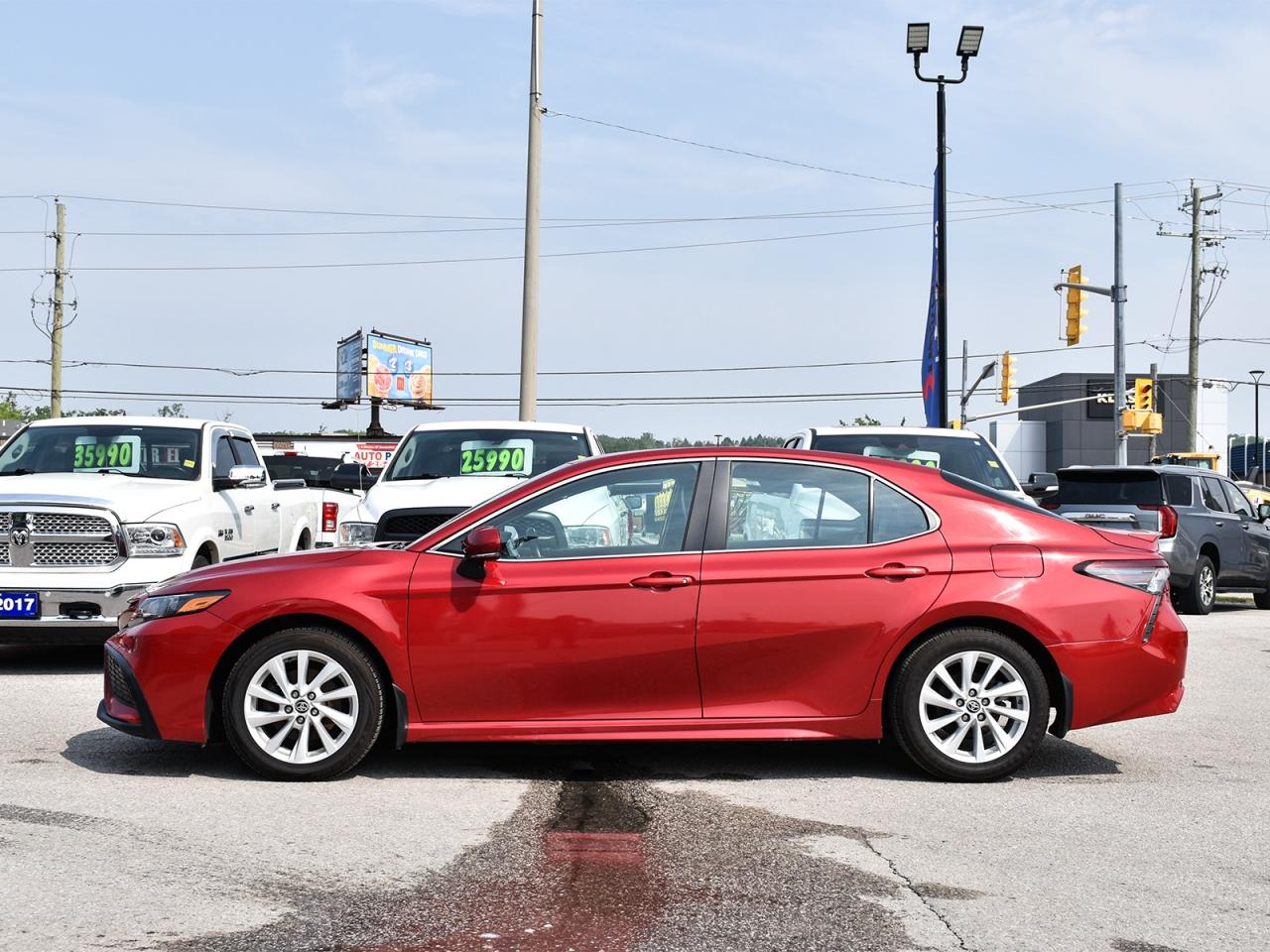 2021 Toyota Camry SE ~Heated Seats ~Camera ~Bluetooth ~Alloy Wheels Photo