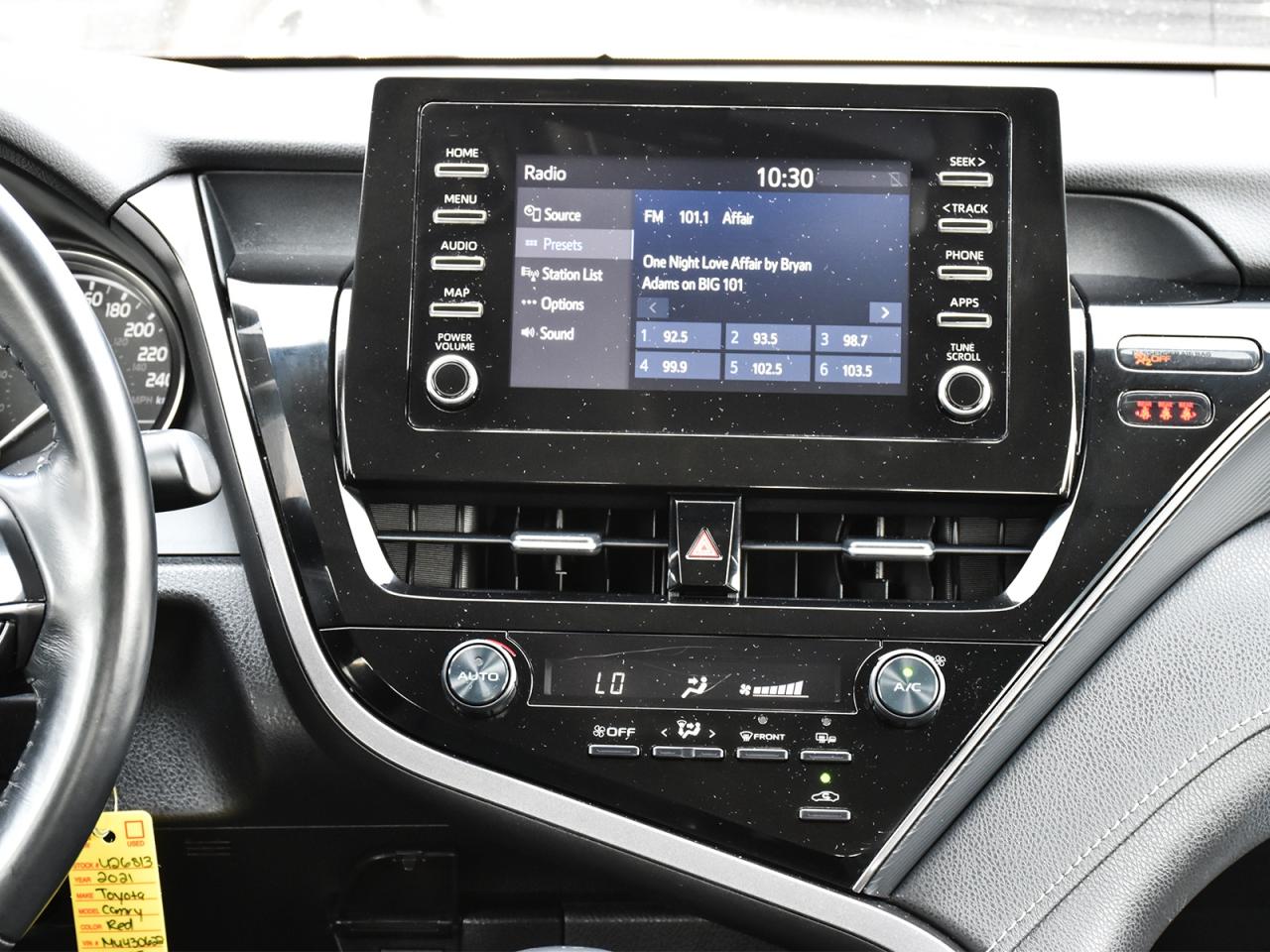 2021 Toyota Camry SE ~Heated Seats ~Camera ~Bluetooth ~Alloy Wheels Photo