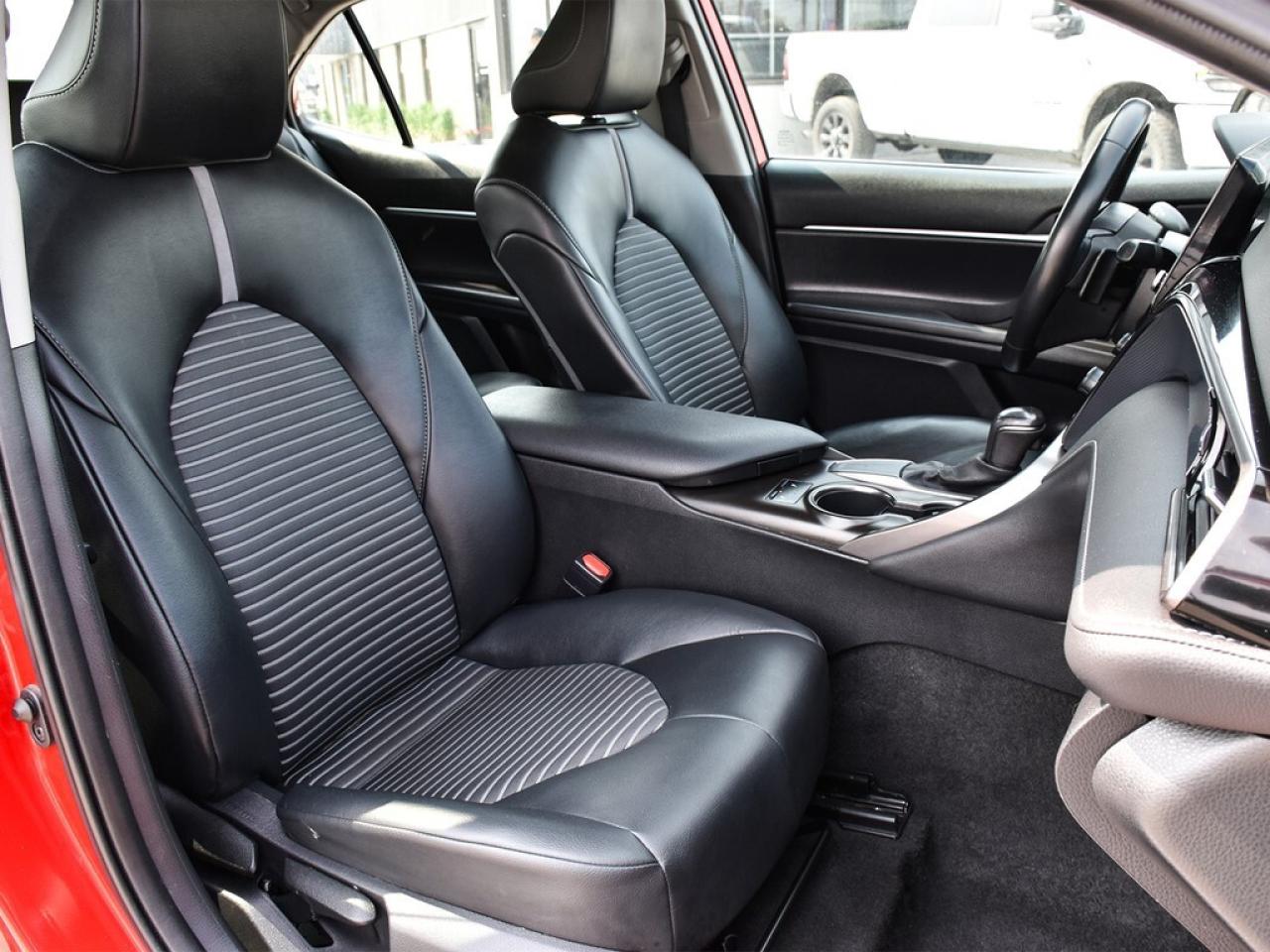 2021 Toyota Camry SE ~Heated Seats ~Camera ~Bluetooth ~Alloy Wheels Photo