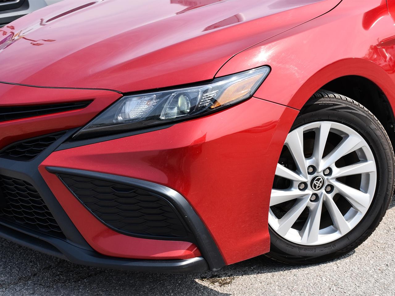 2021 Toyota Camry SE ~Heated Seats ~Camera ~Bluetooth ~Alloy Wheels Photo