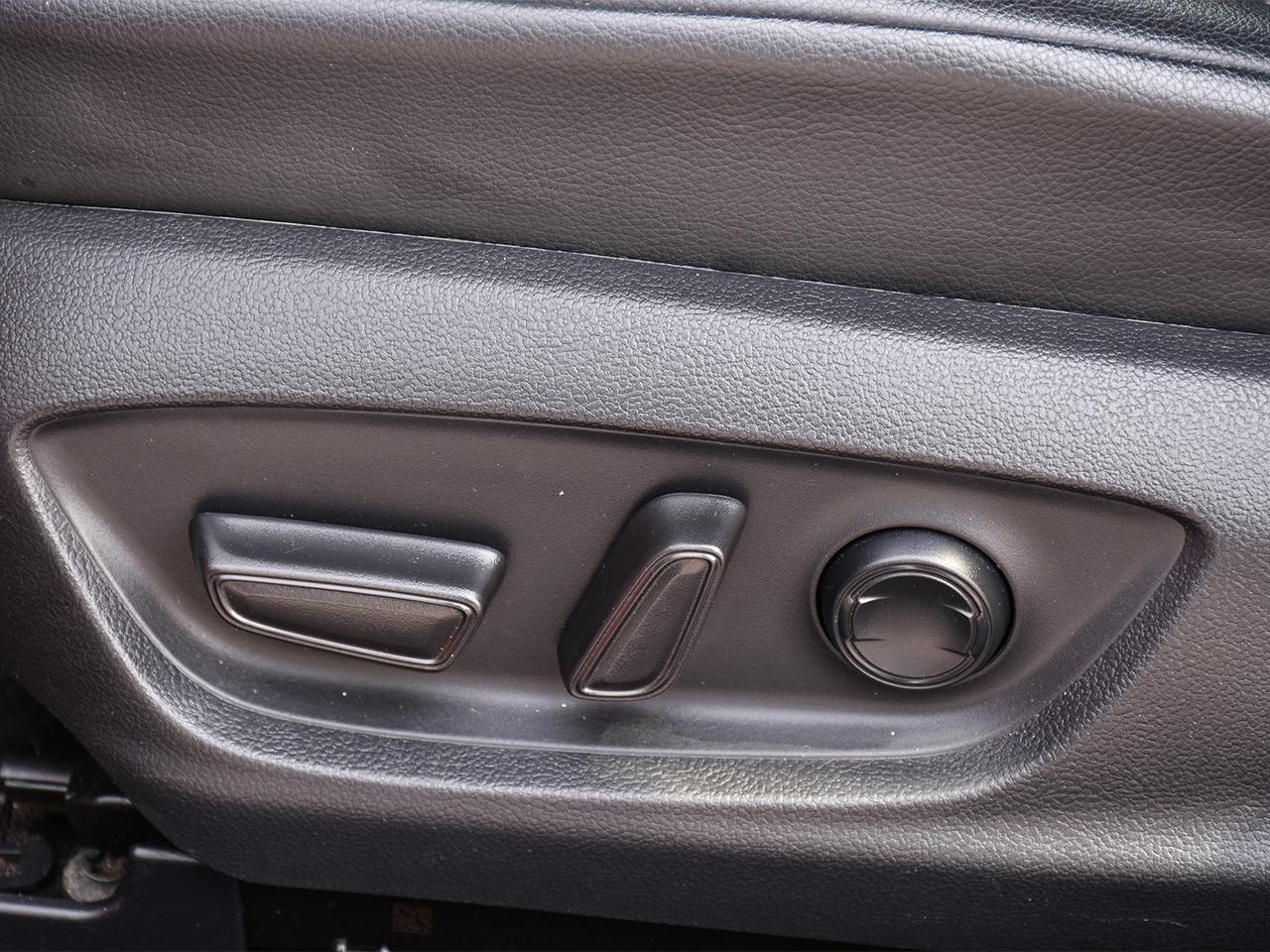 2021 Toyota Camry SE ~Heated Seats ~Camera ~Bluetooth ~Alloy Wheels Photo