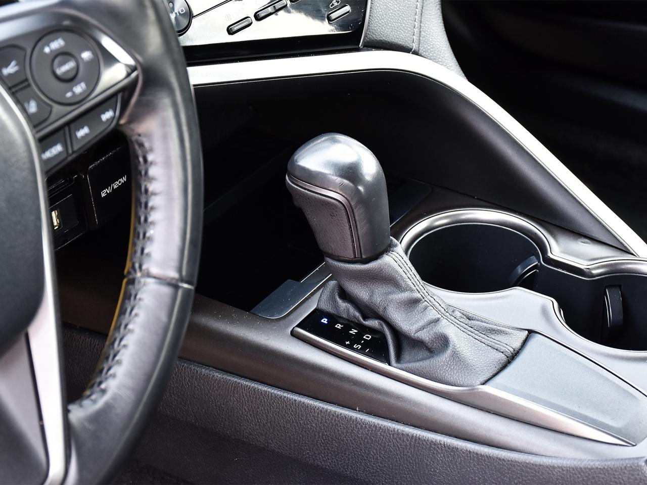 2021 Toyota Camry SE ~Heated Seats ~Camera ~Bluetooth ~Alloy Wheels Photo