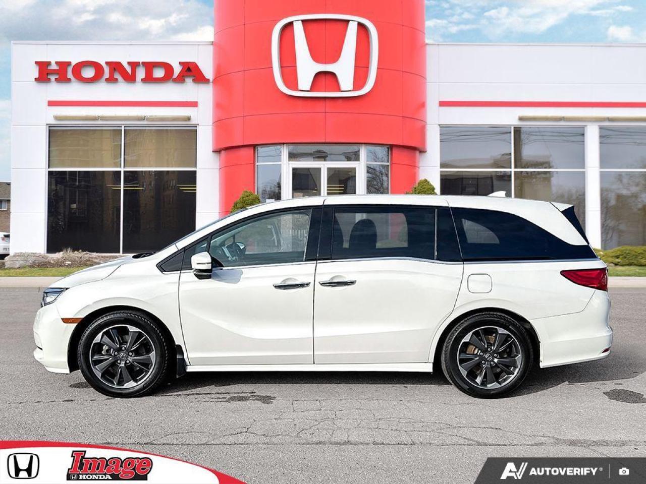 2023 Honda Odyssey Touring Auto   LEATHER    VNT SEAT   PWR DOORS Photo3