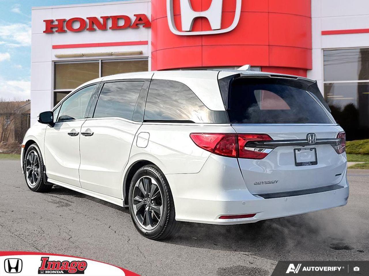 2023 Honda Odyssey Touring Auto   LEATHER    VNT SEAT   PWR DOORS Photo4