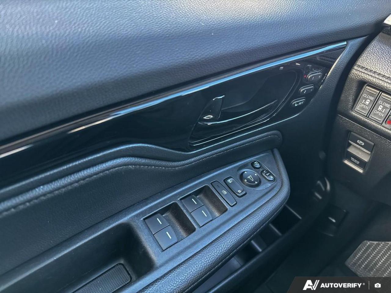 2023 Honda Odyssey Touring   ONE OWNER   DEALER SERVICED Photo