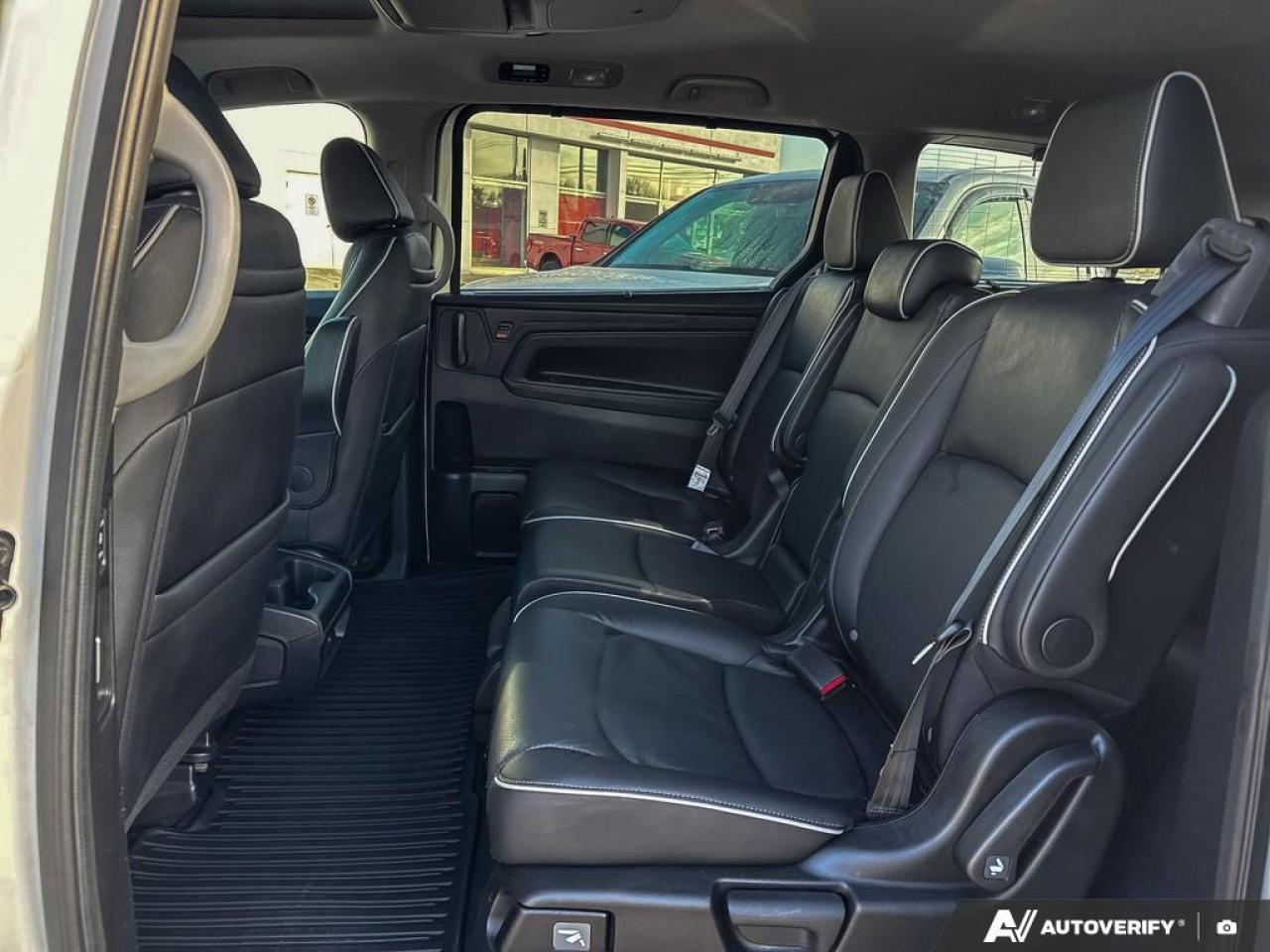 2023 Honda Odyssey Touring   ONE OWNER   DEALER SERVICED Photo