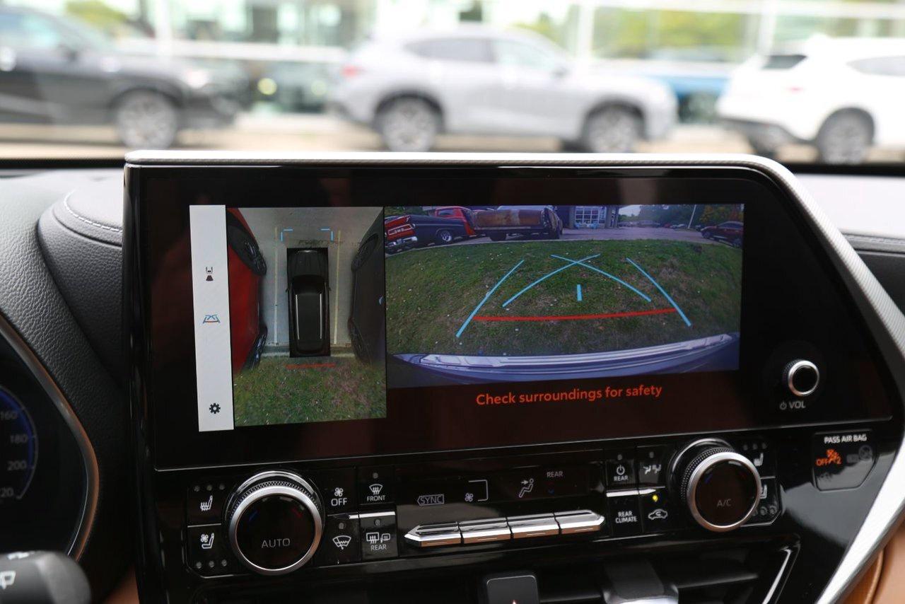 2023 Toyota Highlander  Photo