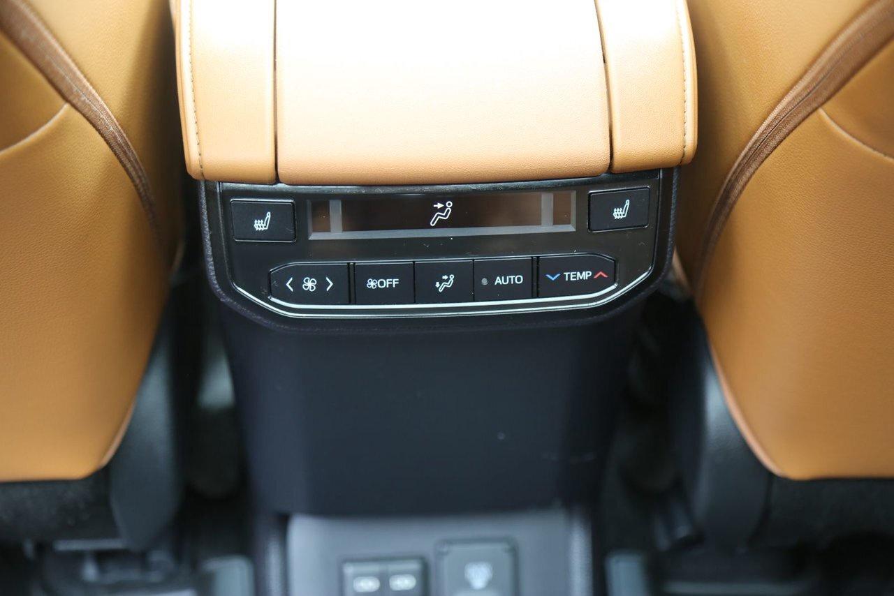 2023 Toyota Highlander  Photo